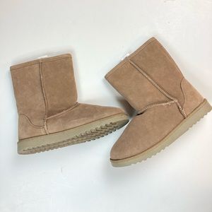 xhilaration faux fur boots